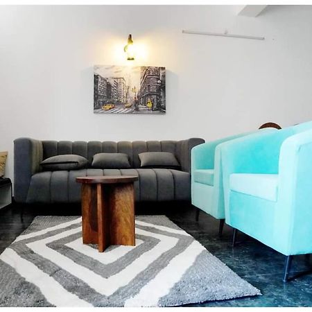 The Periwinkle Homestay Bhīm Tāl Buitenkant foto