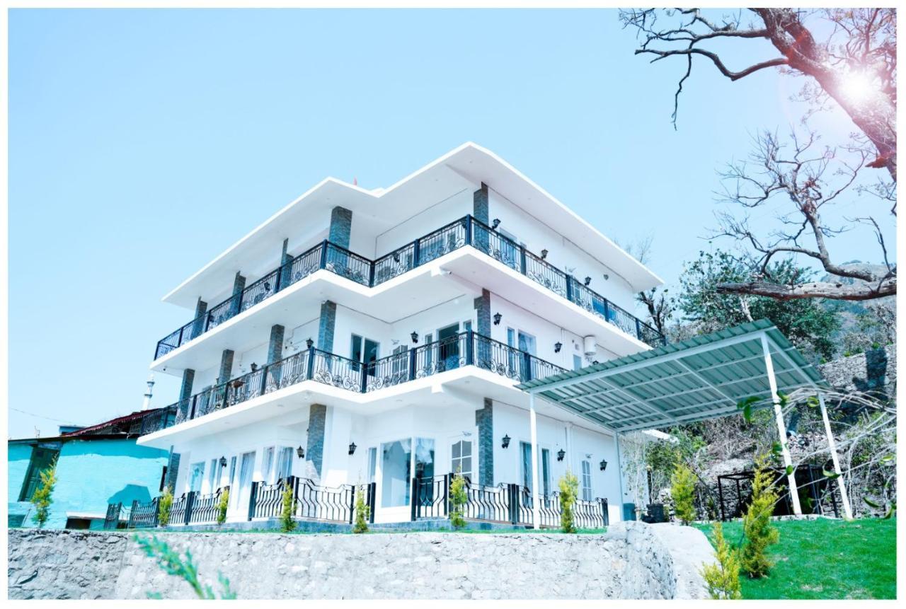 The Periwinkle Homestay Bhīm Tāl Buitenkant foto