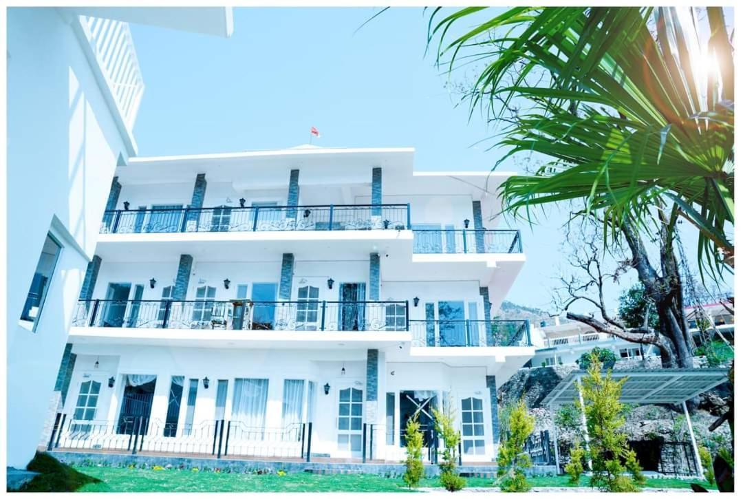 The Periwinkle Homestay Bhīm Tāl Buitenkant foto