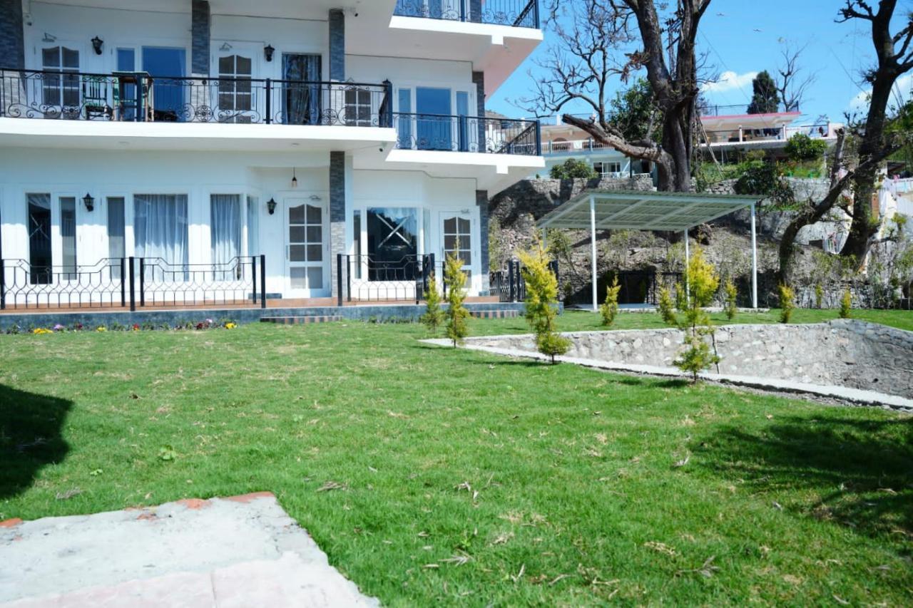 The Periwinkle Homestay Bhīm Tāl Buitenkant foto
