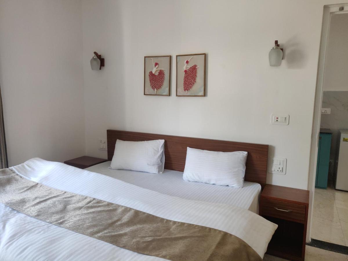 The Periwinkle Homestay Bhīm Tāl Buitenkant foto