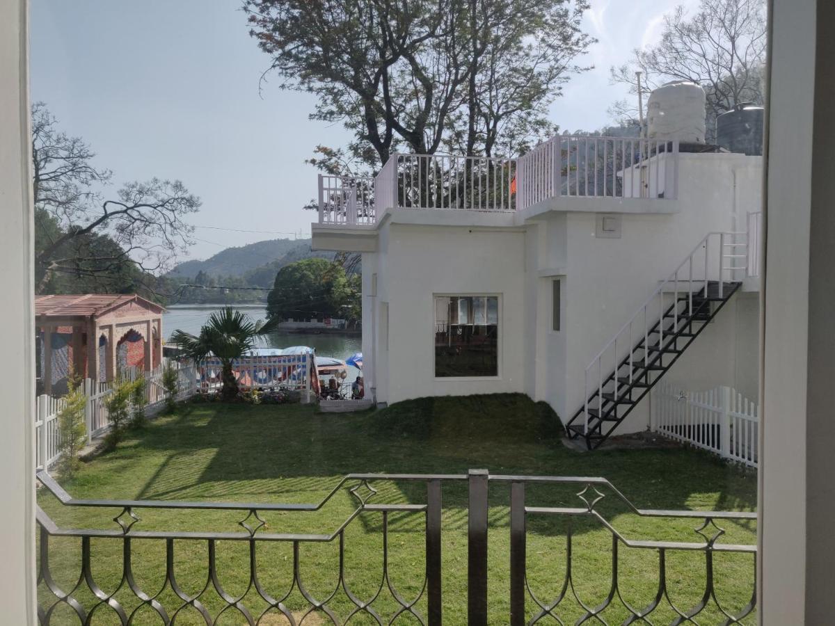 The Periwinkle Homestay Bhīm Tāl Buitenkant foto