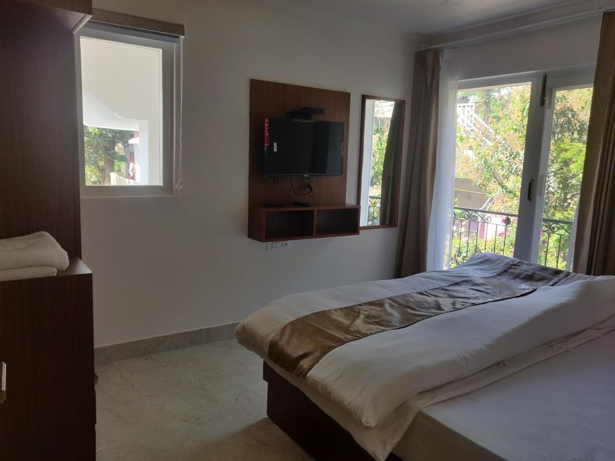 The Periwinkle Homestay Bhīm Tāl Buitenkant foto
