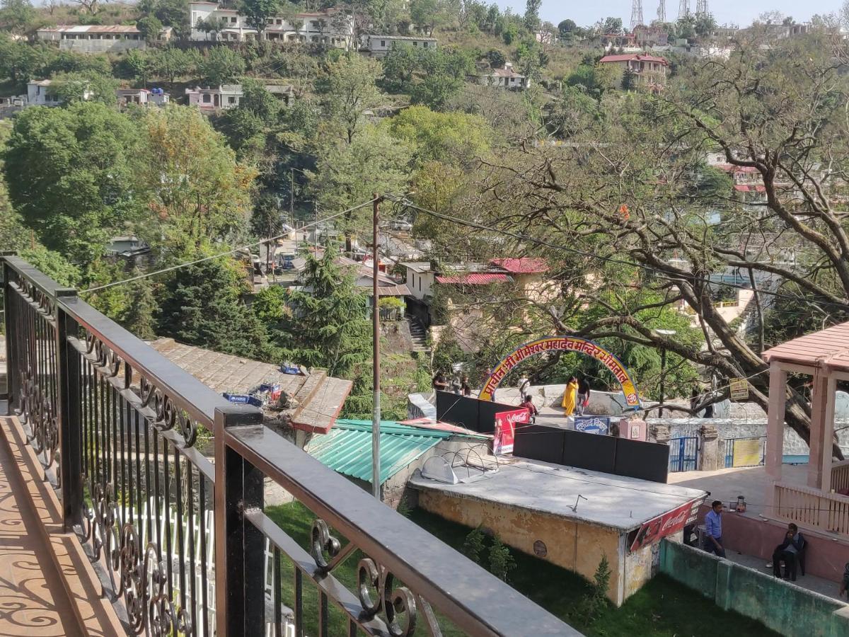 The Periwinkle Homestay Bhīm Tāl Buitenkant foto